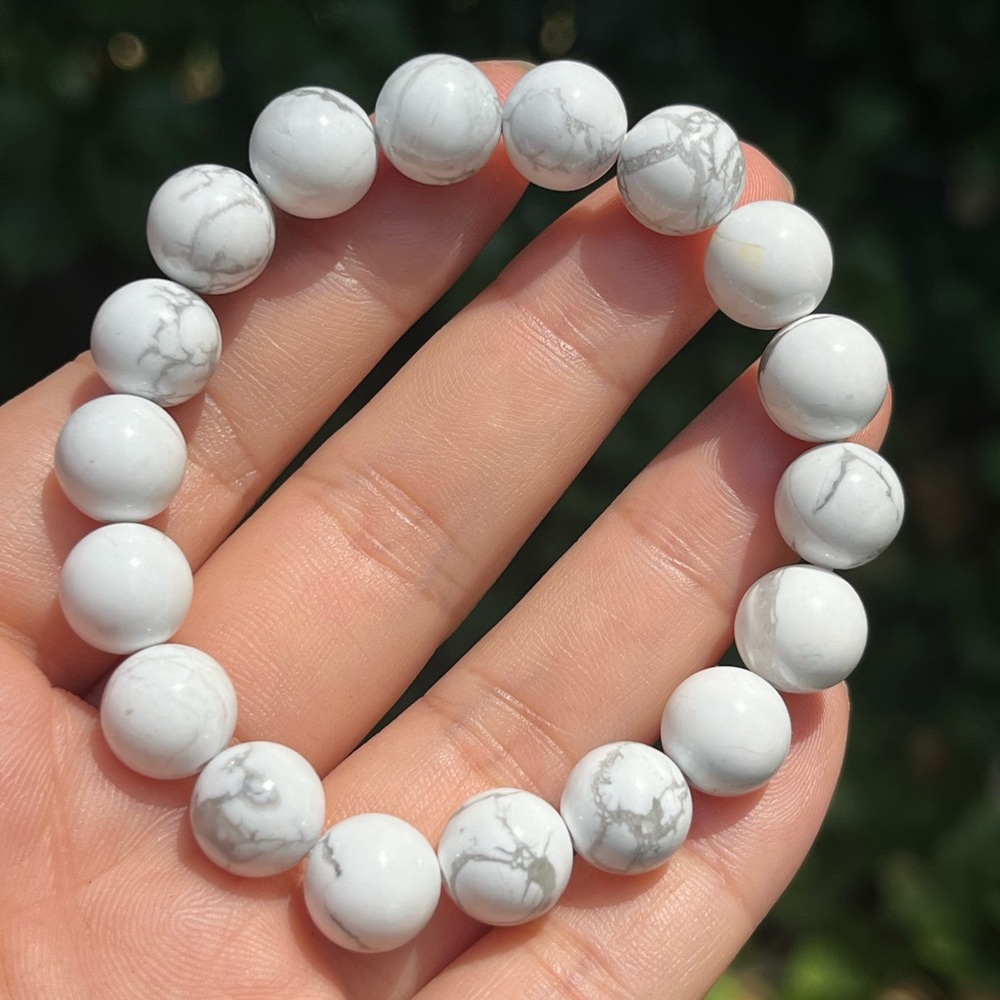 10mm stretchable Howlite bracelet‎